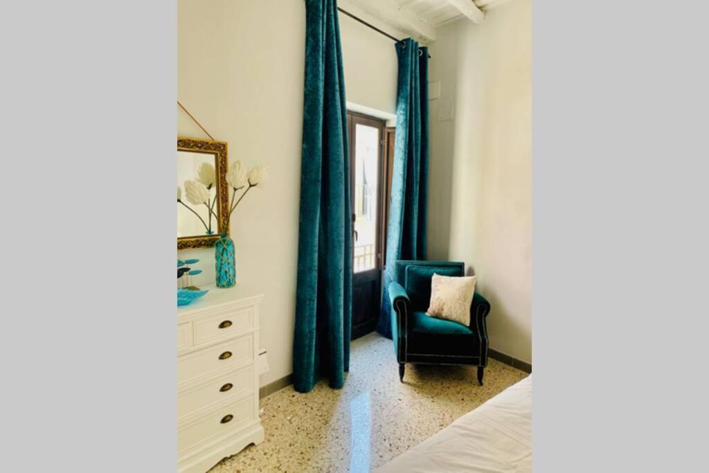 Trapani Centro Storico Apartment, Great Central Location! All New Furniture And Appliances! Екстер'єр фото